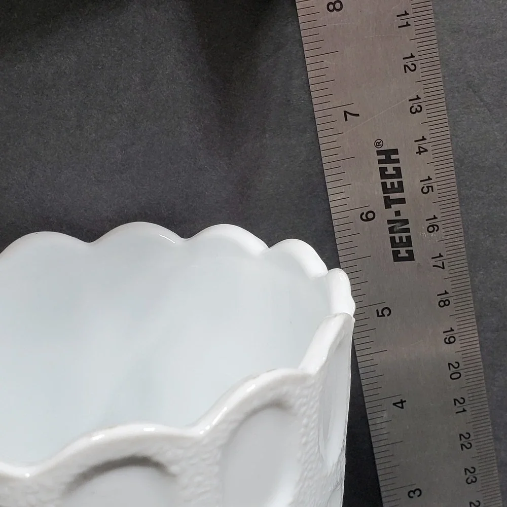 E.O. Brody Milk Glass Vase M4200‎ White Scalloped Thumbprint Pedestal 6